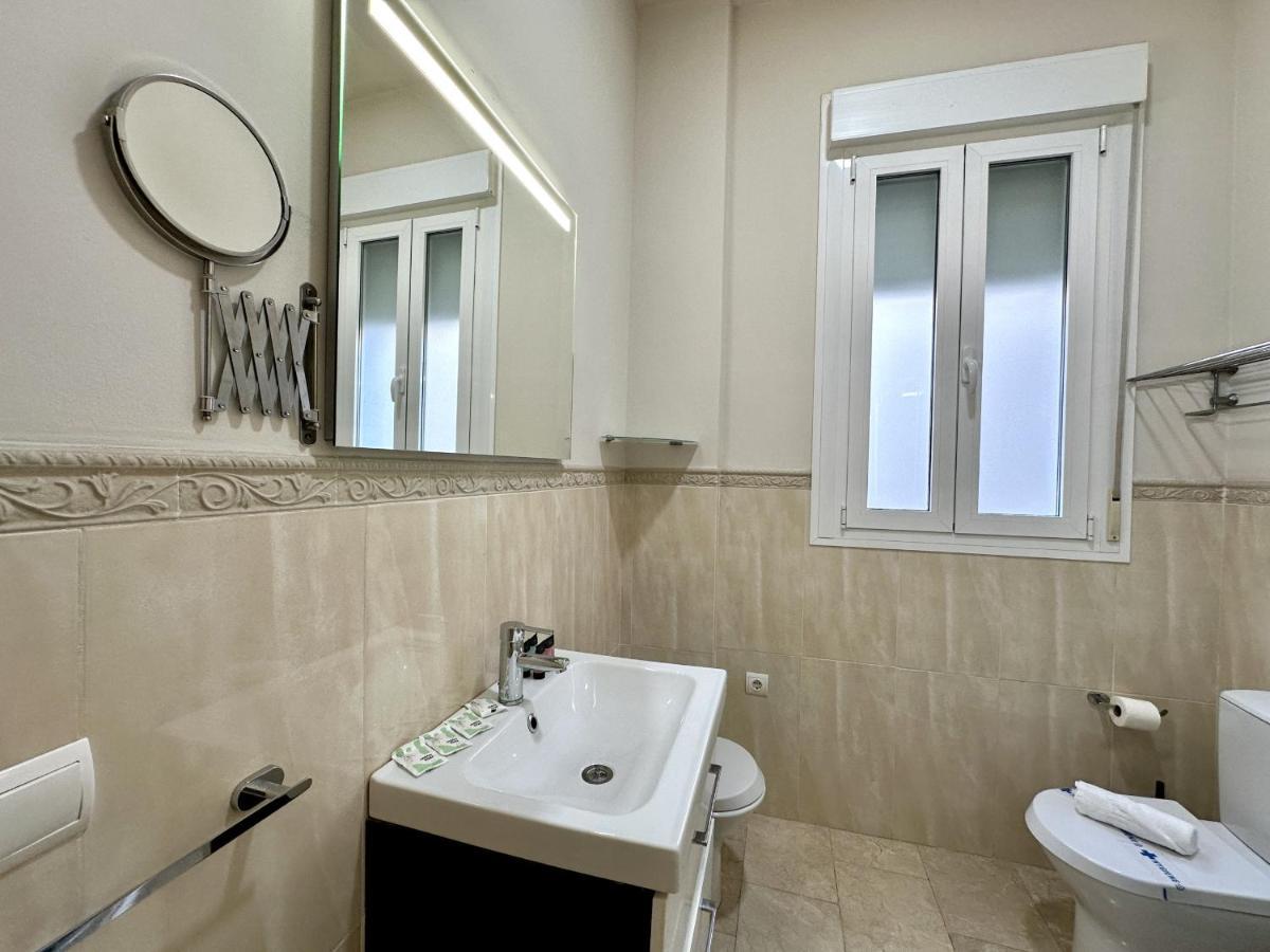 Urbe10 Pries Suite Malaga Exterior photo